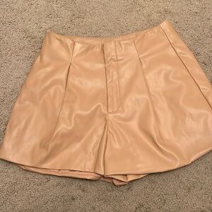 Cloud Ten Faux Leather Tan Shorts M
